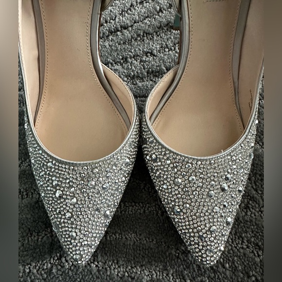 Blue by Betsey Johnson Hazil Jeweled Bridal Pointed Toe Stiletto Pumps size 9 - Picture 9 of 14